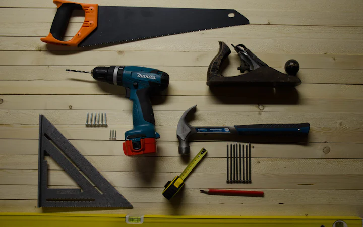 Cables, rollers and hinges
